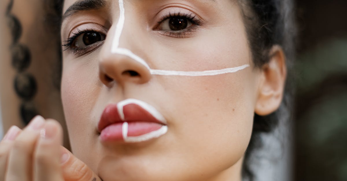 Avoiding Sun Exposure: Key to Preserving Microblading Color